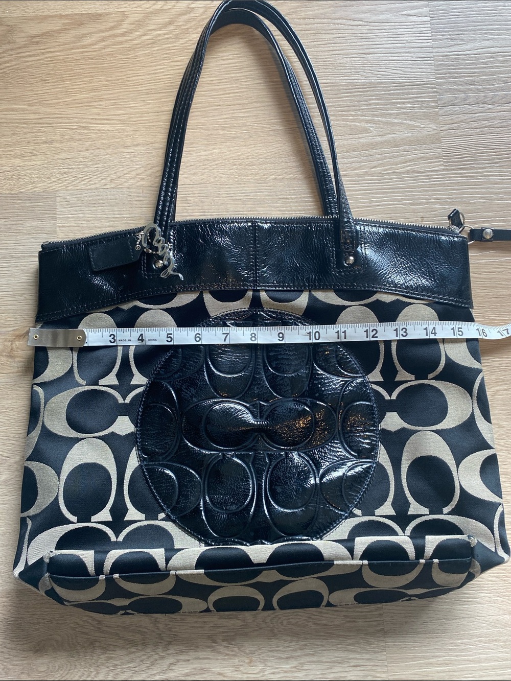 Coach Laura Signatur Patent Leather Tote Bag Large Monogram Canvas Purse - Picture 12 of 12